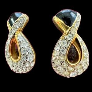 Swarovski Crystal figure 8 Earrings Gold tone Black Enamel signed Swan logo